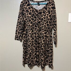 Women’s Lildy Leopard Print V-Neck 3/4 sleeve tunic/Dress - Size L-XL
